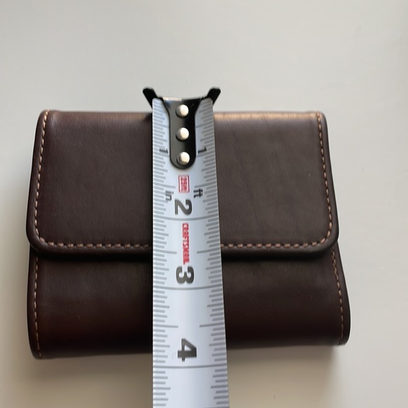 Vintage coach wallet comes with dust bag - Picture 15 of 15